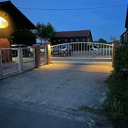 Am Esch 워렌도르프